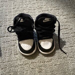 Nike Kids Black and White High-Top Sneakers (Toddlers)